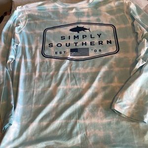 Like new. Extra soft. Simply Southern long sleeve
